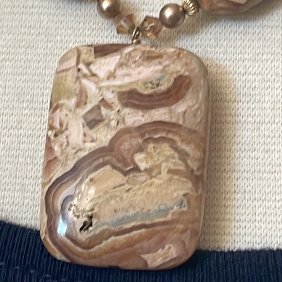 Laguna Agate Healing Jasper stone adjustable necklace with gold beads - Picture 6 of 7